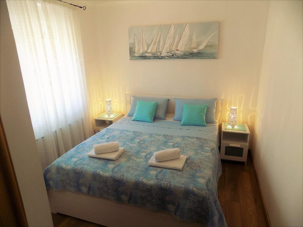 Apartment Anamarija Njivice Ngoại thất bức ảnh