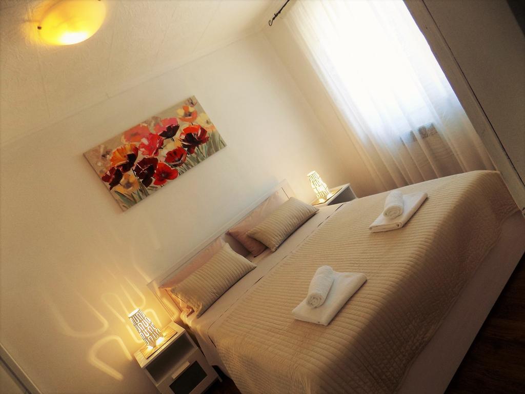 Apartment Anamarija Njivice Ngoại thất bức ảnh