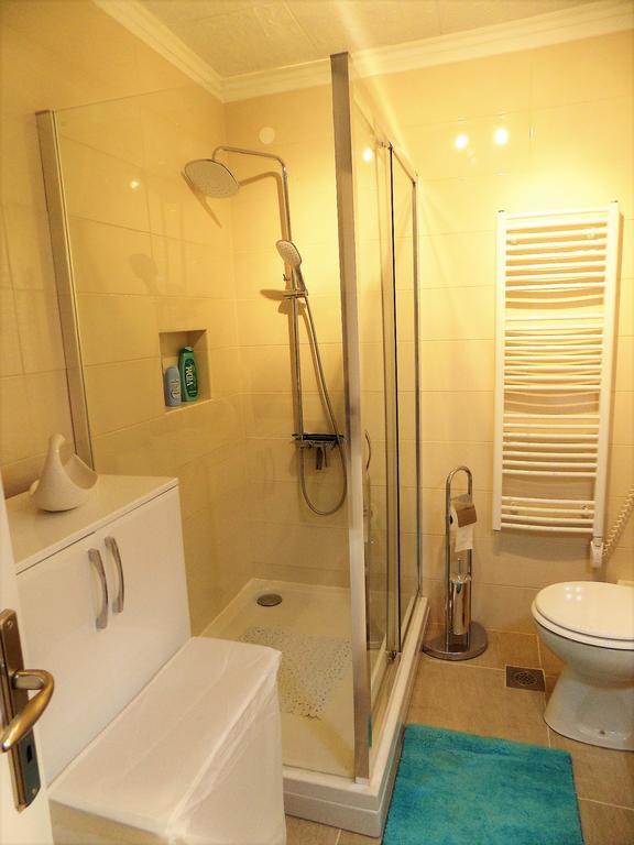 Apartment Anamarija Njivice Ngoại thất bức ảnh